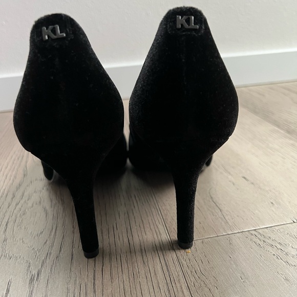 Karl Lagerfeld black velvet pointy heels - Picture 3 of 8